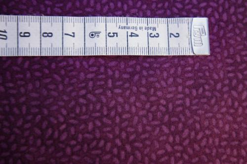 Preview: dunkellilaner Baumwollstoff mit helleren lilanen Strichen, 100% Baumwolle