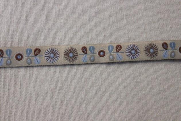 Preview: Webband "Fräulein Smilla" von Blaubeerstern, Farben: beige, braun, grau, hellblau