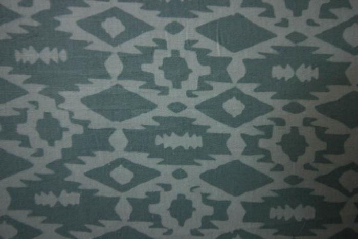 grüner Batikstoff von Hoffmann, Muster: Ethno, Farbe: mint-grün