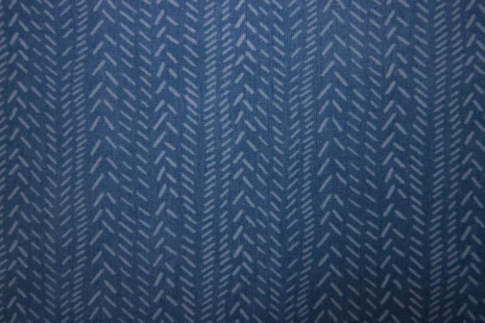 blauer Baumwollstoff hellblaue Striche aus dem Hause Stoff A/S