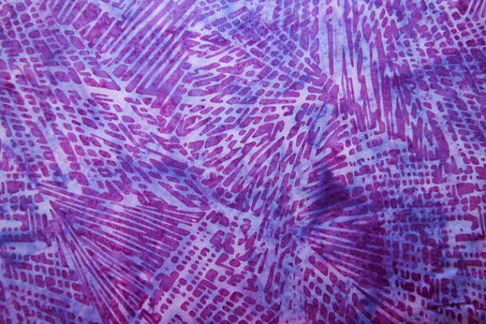 magenta - flieder-lila Batikstoff von Hoffmann, Muster: Linien