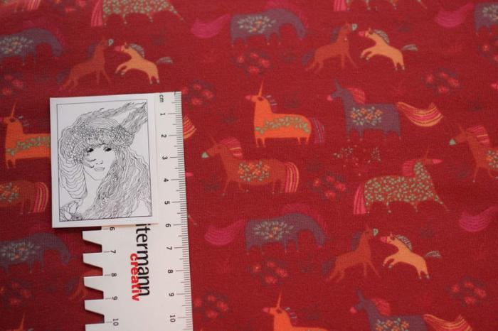roter Jersey, Motive:Pferde, Farben rot-braun-grün-gelb-aubergine